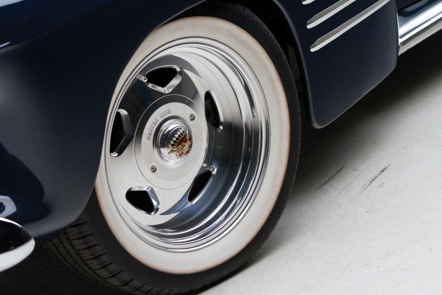  Cadillac Series 62 Custom Convertible Coupe 1941 года  (фото 8 из 23)